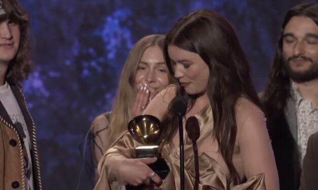 Wet Leg win best Alternative Everything at the Grammys